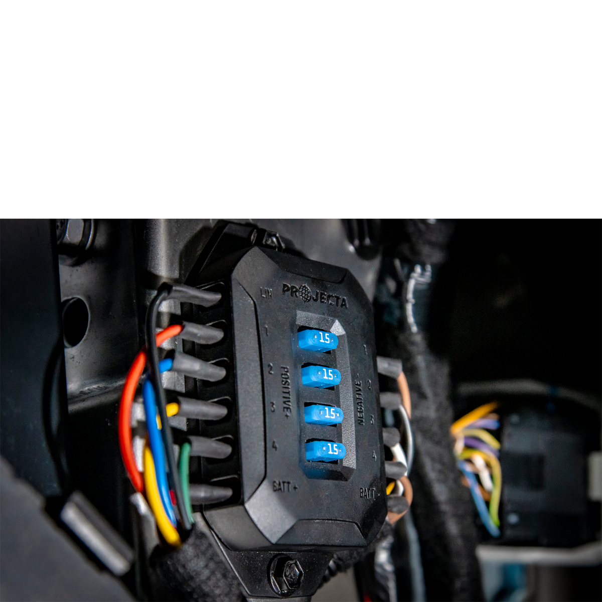 Projecta IQMR4 smart relay installation detail
