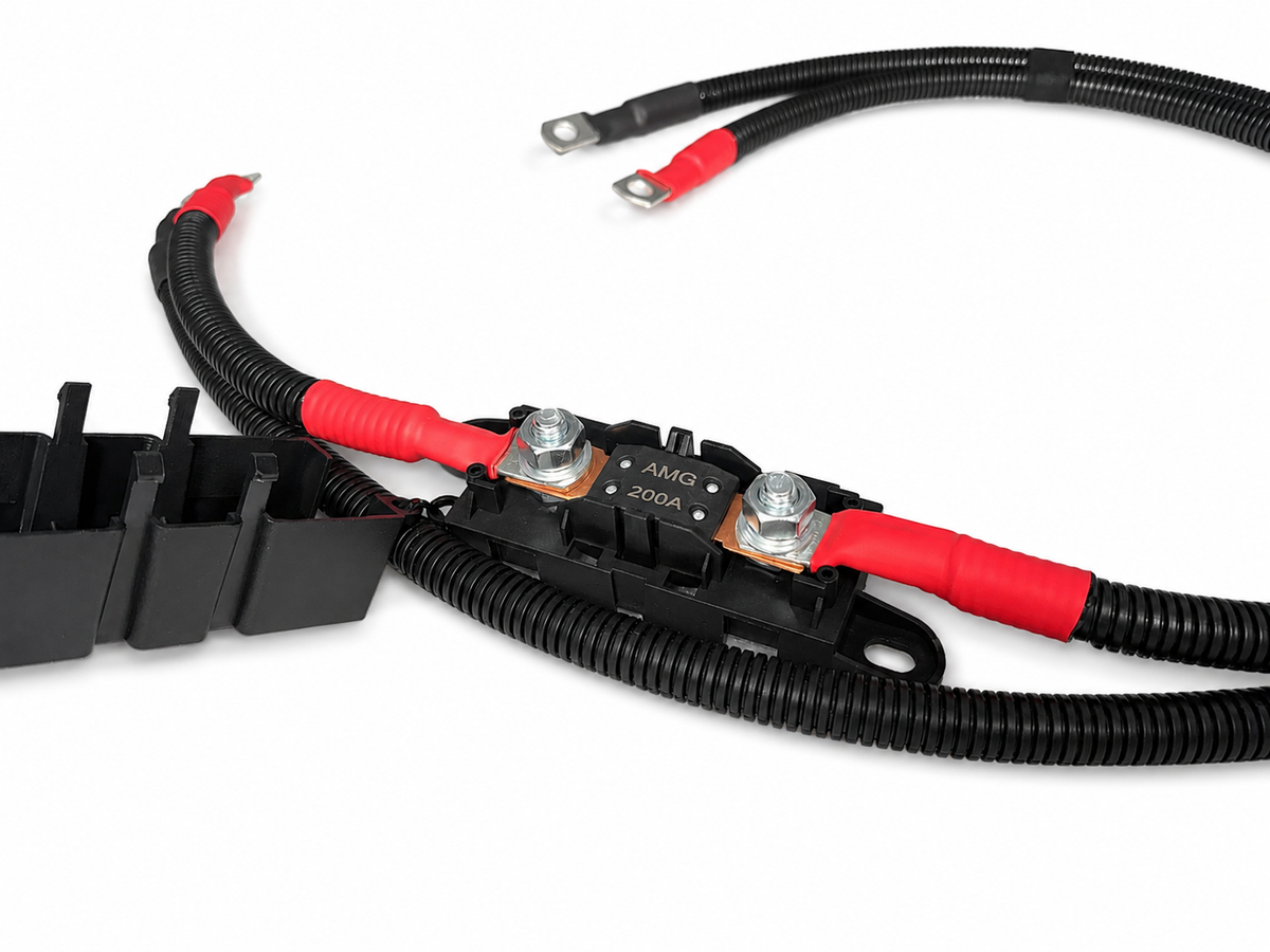 Open MEGA fuse holder showing the 200A fuse used in the photographed inverter loom