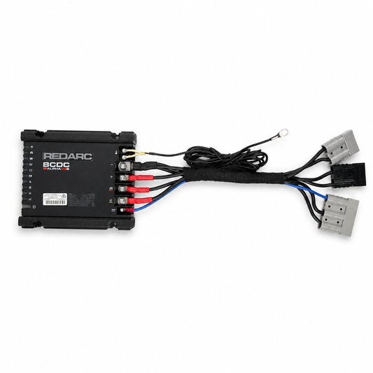 REDARC Alpha 25 charger connected to 12 Volt Hub 3-way Anderson connection loom