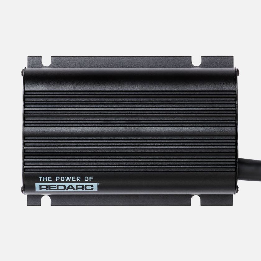 REDARC BCDC1225D Classic25 DC-DC charger product view